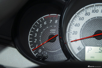 2016款威驰1.5L自动智臻星耀版