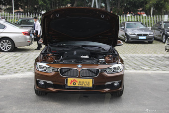 2016款宝马3系 2.0T自动320Li时尚型图片