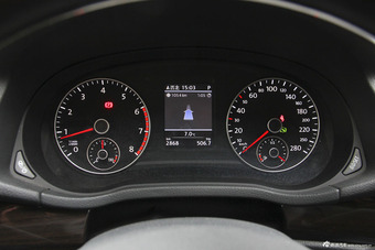 2014款帕萨特2.0T DSG御尊导航版