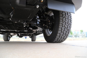 2015款五十铃mu-X 3.0T自动四驱探索型