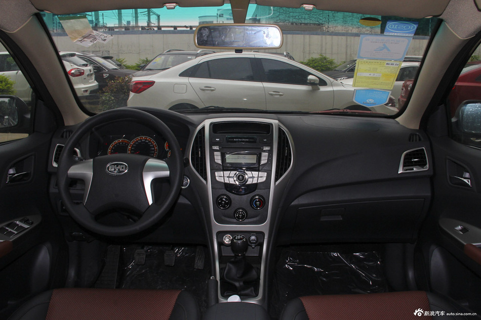 2015款比亚迪全新F3节能版1.5L手动舒适型