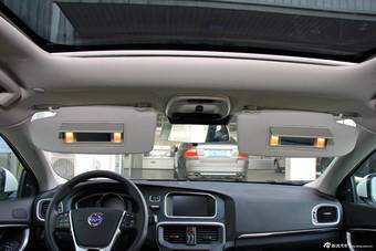 2015款沃尔沃V40到店实拍