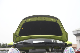 2015款奔奔1.4L手动天窗版国4