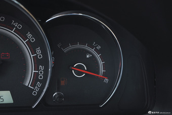 2013款宝骏630 1.5L手动精英型