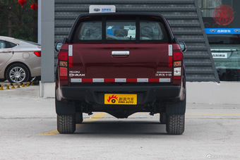 2015款五十铃D-MAX 2.5T手动四驱基本型