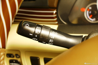 2011款华泰B11 1.8T汽油自动尊贵版到店实拍