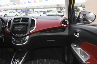 2015款奔奔1.4L IMT尊贵型国4