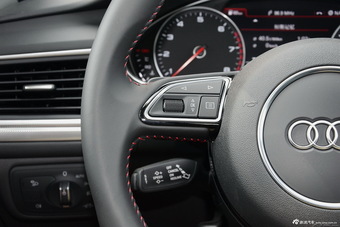 2016款奥迪A6L 2.5L自动30FSI特别版