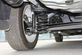 2014款金刚三厢1.5L手动进取型到店实拍