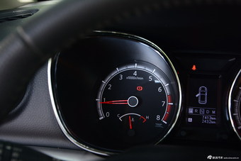 2015款启辰T70 2.0LCVT睿享版