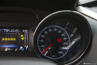 2015款比亚迪G5 1.5TID自动尊贵型