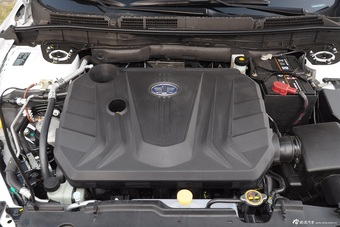 2016款奔腾B70 2.0L自动尊享型