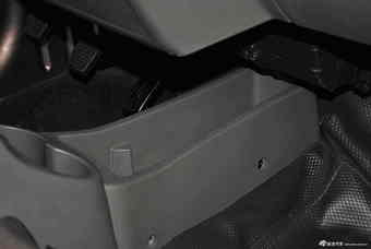 2013款中意V5官方图