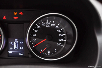 2014款哈弗H6升级版2.0T手动两驱精英型