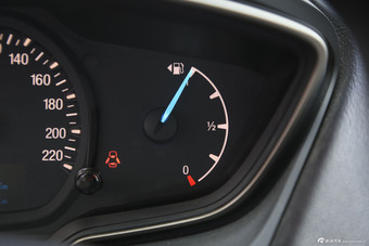 2015款福睿斯1.5L自动舒适型