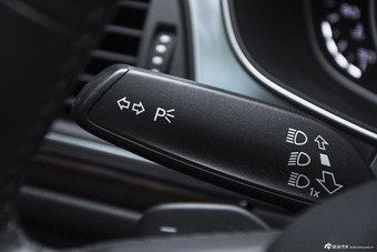 2014款奥迪A6L 2.5L 30TFSI舒适型