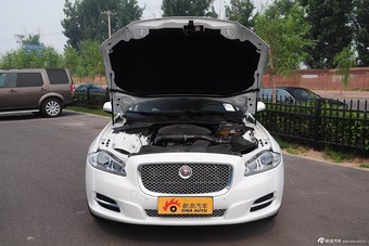 2015款捷豹XJL 2.0T自动典雅商务80周年典藏版图片