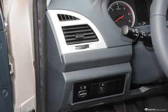 2014款拓陆者E5 2.8T精英版4JB1