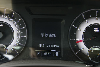 2012款荣威950 2.0L COM舒适版