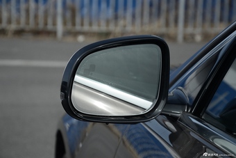 2016款捷豹XJL 3.0L自动SC四驱全景商务版