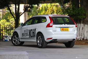 2015款沃尔沃XC60 2.0T T5 AWD智驭版