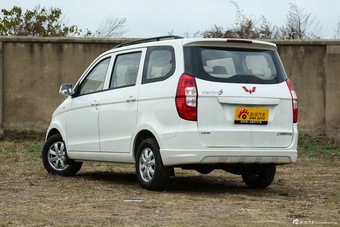 2014款五菱宏光 1.2L 手动标准型