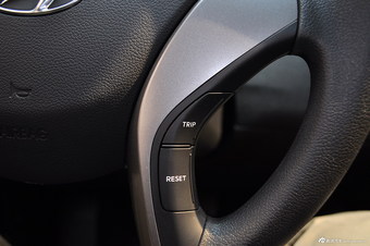 2012款朗动1.6L手动领先型