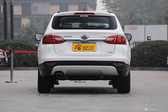 2012款中华V5 1.5T自动四驱豪华型