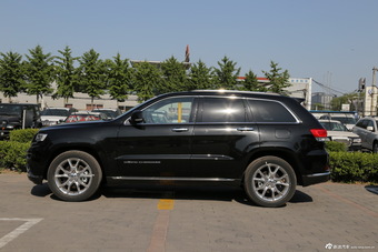 2014款大切诺基3.0L自动旗舰尊悦版