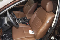 2015款比亚迪S7升级版2.0T自动尊贵型