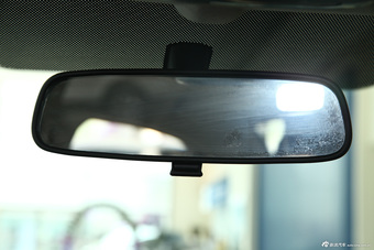 2013款嘉年华三厢1.5L手动风尚型