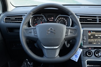 2016款雪铁龙C4世嘉1.6L手动豪华型