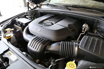 2014款大切诺基3.0L自动旗舰尊悦版