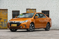 2015款比亚迪秦1.5T自动双冠旗舰Plus版