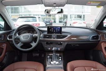 2015款奥迪A6L 35FSIquattro舒适型
