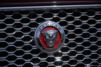 2016款捷豹XJL 2.0T自动两驱典雅商务版