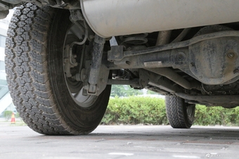 2014款牧马人2.8TD撒哈拉四门版图片