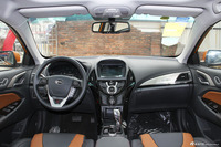 2015款比亚迪秦1.5T自动双冠旗舰Plus版