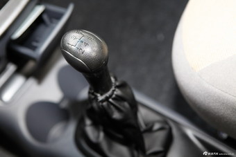 2012款乐驰1.0P-TEC手动活力型