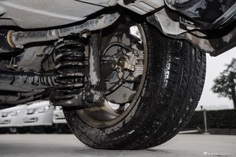 2012款中华V5 1.5T自动四驱豪华型