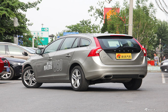 2015款沃尔沃V60 2.0T自动 T5智雅版