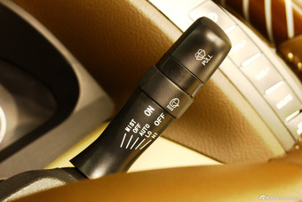 2011款华泰B11 1.8T汽油自动尊贵版到店实拍