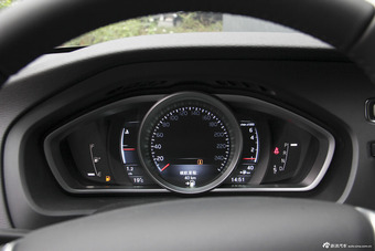 2016款沃尔沃V40 1.5T自动 T3 智逸版