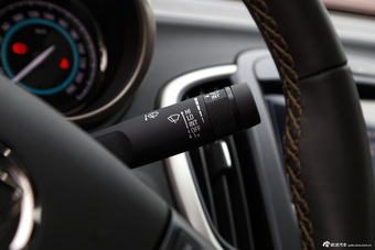 2014款君越2.0T SIDI自动精英技术型