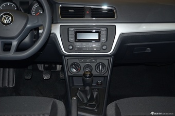 2015款朗逸1.6L自动风尚版