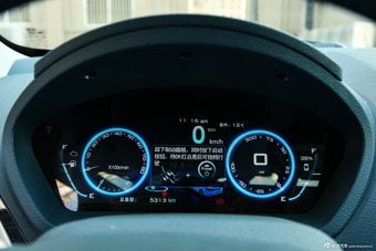 2014款比亚迪秦1.5T旗舰型