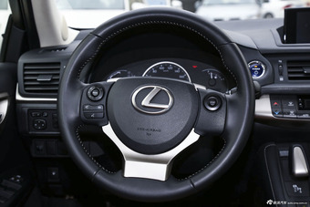 2014款雷克萨斯CT 1.8L自动200h舒适版单色