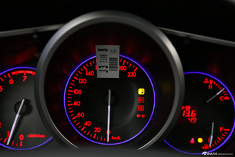 2014款马自达CX-7 2.5L自动两驱豪华版