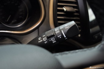 2014款自由光2.4L自动豪华版