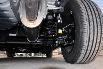 2015款绅宝D20两厢1.5L手动乐天版